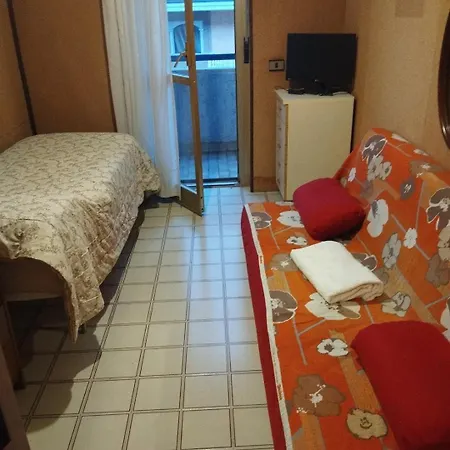 La Casa Di Teresa ,a 100 Mt Dall Ospedale E 300 Mt Dalleterme Popoli